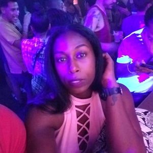 Meet your Posher, Sade